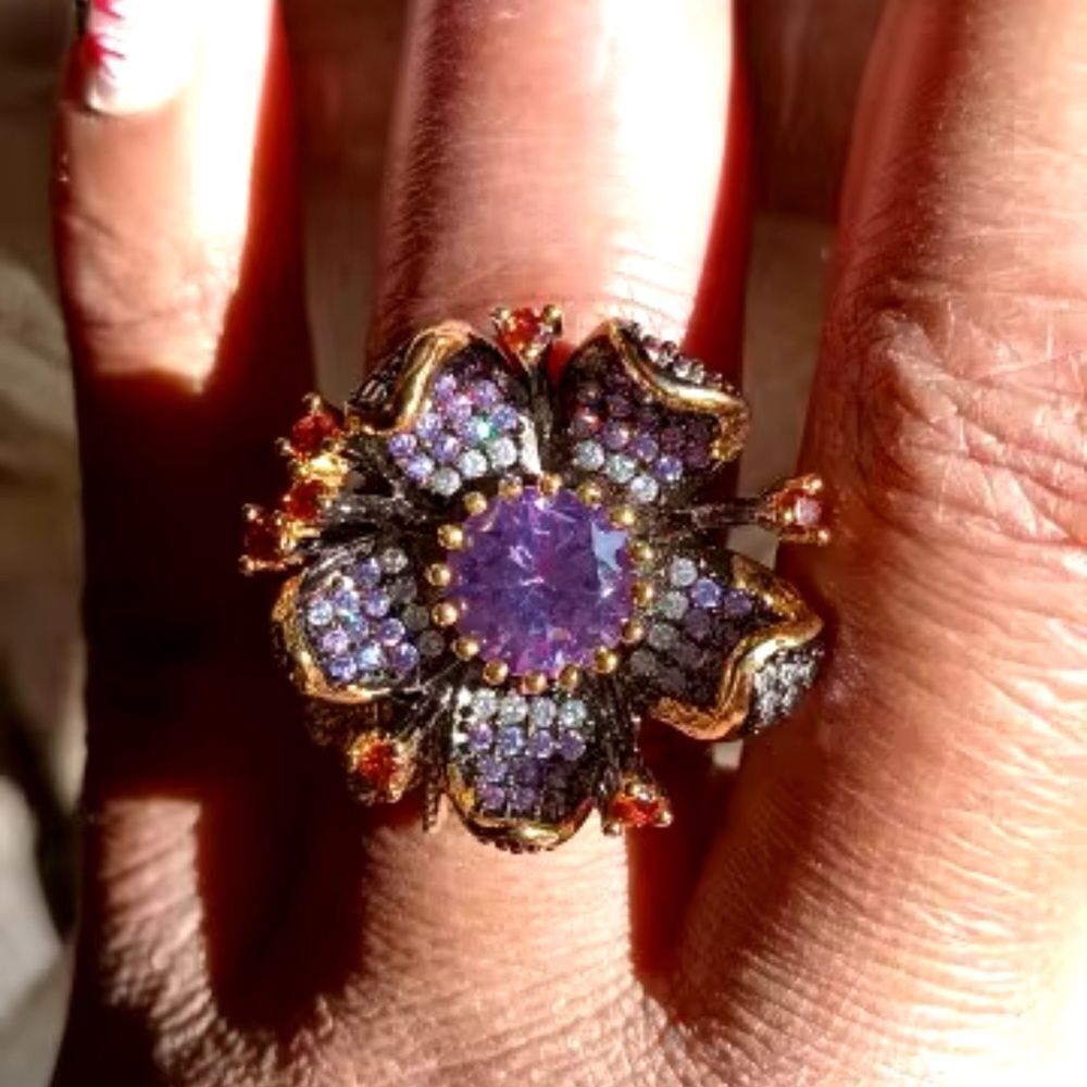 925 Sterling Silver Floral Blossom With Amethyst inspired crystal accent - Picture 6 of 16